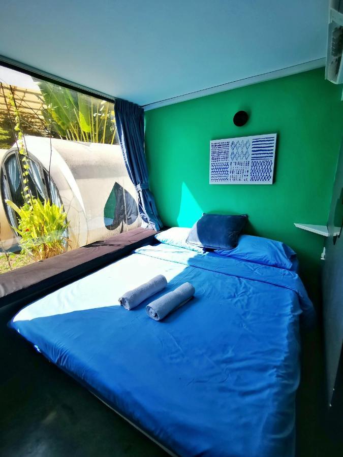 Revolution Siem Reap Hostel Екстериор снимка